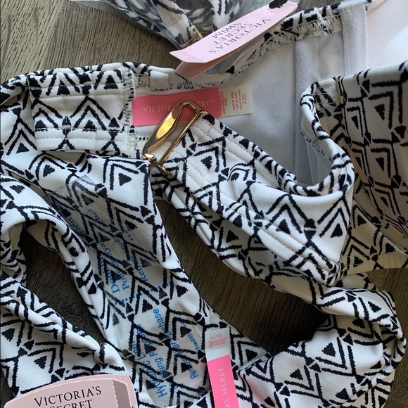 Victoria Secret Angel Convertible Push-up Bikini - Picture 3 of 3